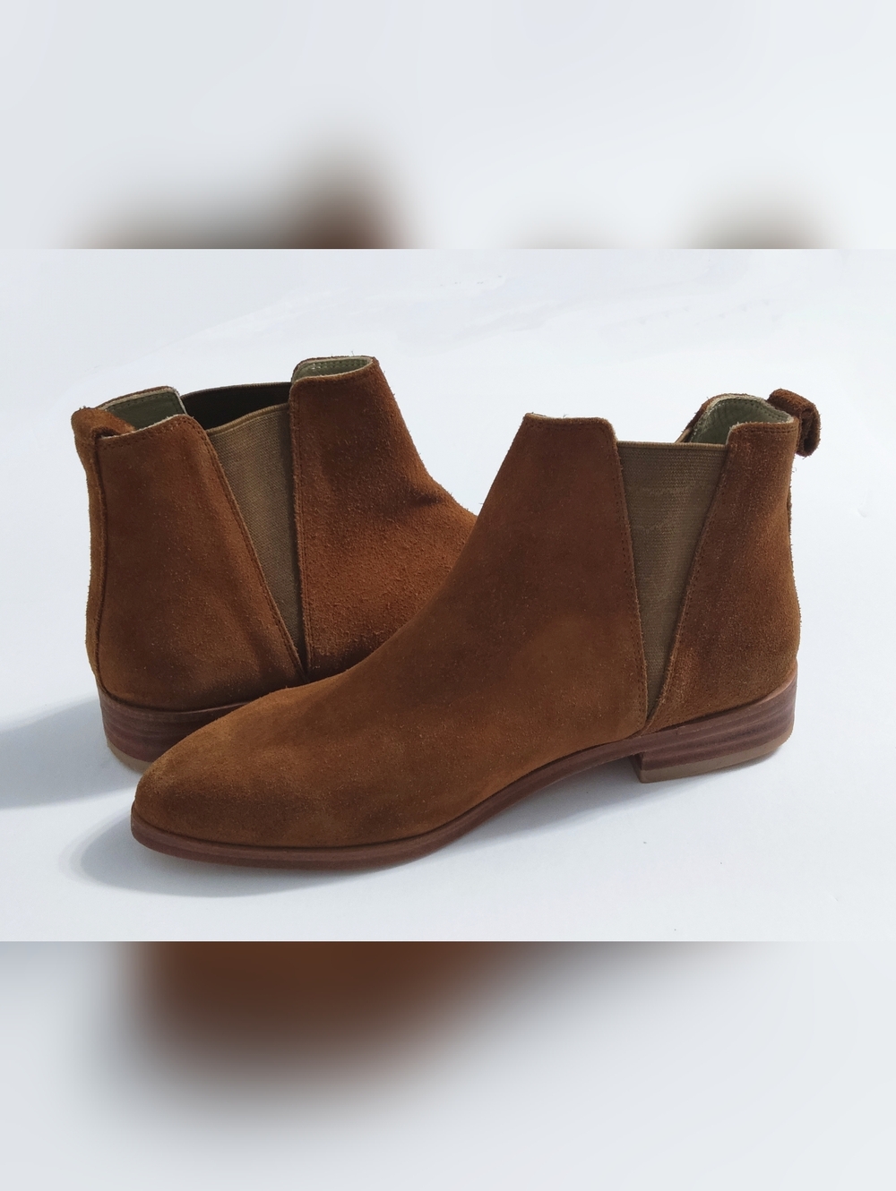 NWOT. Nisolo Women's Suede Booties. Size 7.5 US.